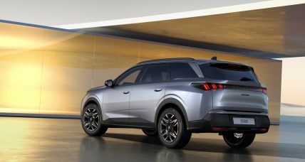 Peugeot 5008 NEW exterior 3 ua