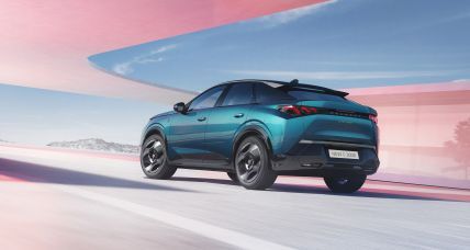 Peugeot e-3008 exterior 3 ua