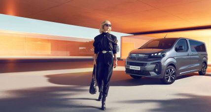 Peugeot Traveller exterior 3 ua