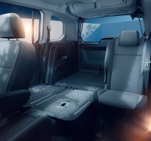 Opel Combo NEW interior 4 ua