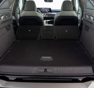 Peugeot 3008 interior 4 ua