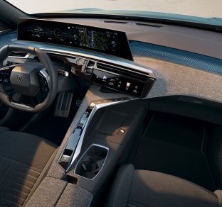 Peugeot e-3008 interior 5 ua