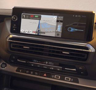 Peugeot Traveller interior 6 ua