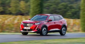 Новий PEUGEOT 2008 тепер і з МКПП - вибір тільки за вами