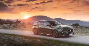 PEUGEOT отмечает свой 211-й день рождения стартом производства нового 308