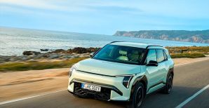 Kia EV3 победила в категории «Лучшая цена» на премии «Золотой руль 2024»