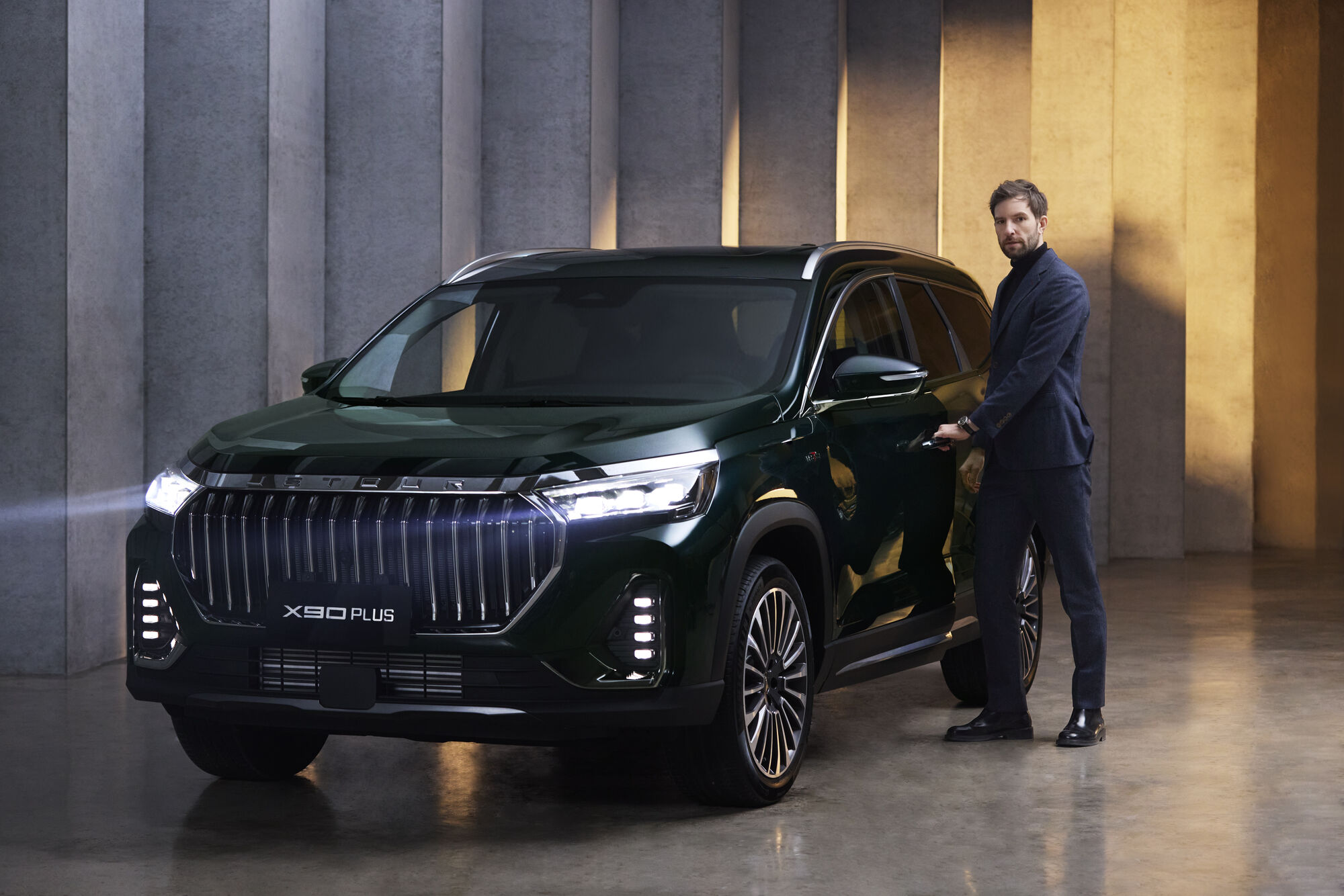 7-местный кроссовер JETOUR X90 PLUS