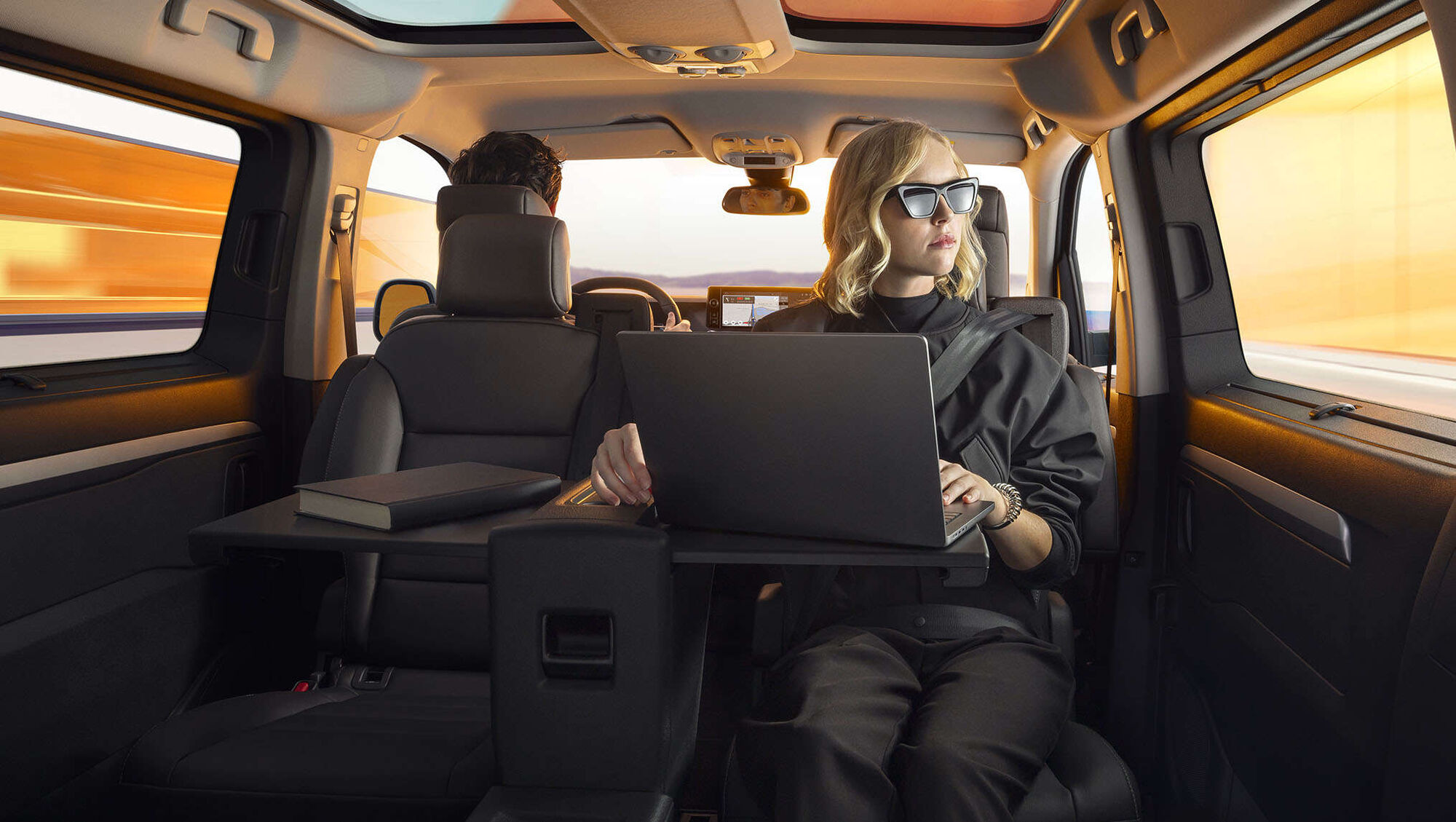 Новий мінівен PEUGEOT TRAVELLER