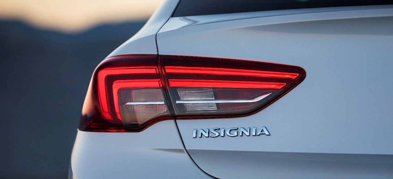 Новий Opel INSIGNIA GRAND SPORT - Задні світлодіодні фари