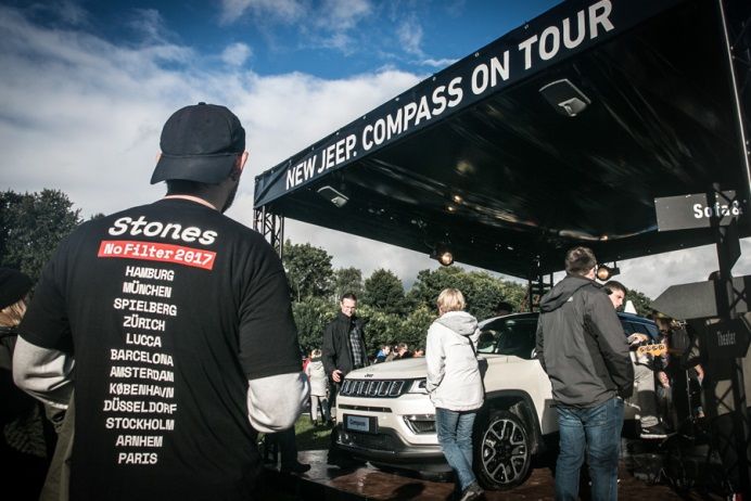 jeep rolling stones