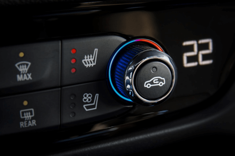 Обновленный оборгев сидений Opel