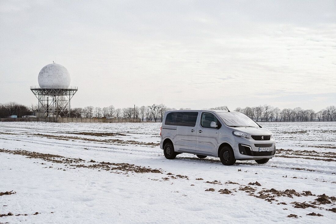 PEUGEOT Traveller