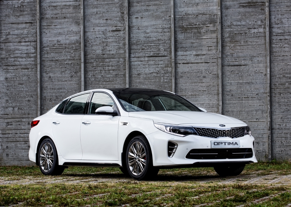 Kia Optima получила звание «Лучший автомобиль для покупки»  от Kelley Blue Book (kbb.com)