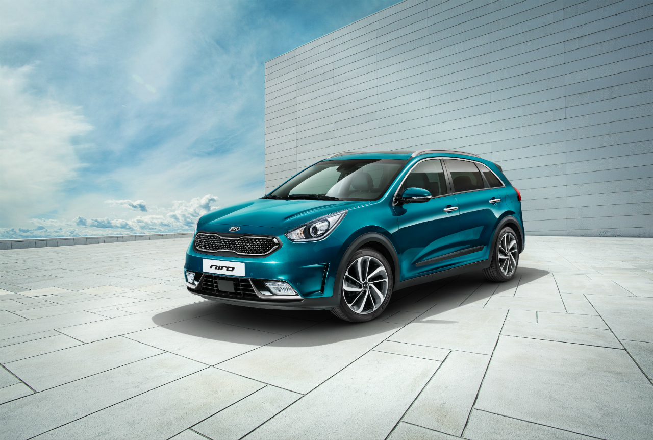 KIA представил тизер нового Niro