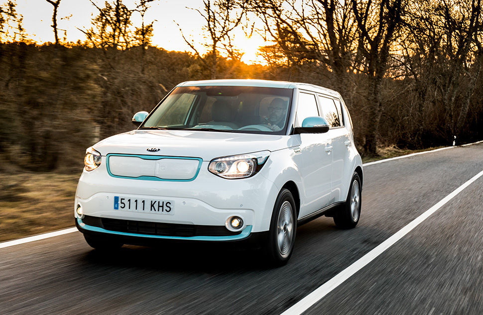 Kia в Україні встановлює спеціальну ціну $29 900 на електромобіль Soul EV