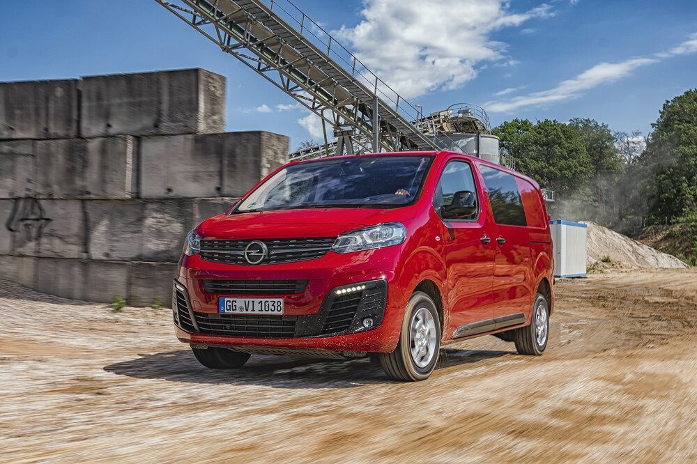 Готові прийняти будь-який виклик - Opel Combo Cargo і Opel Vivaro тепер з повним приводом 4х4!