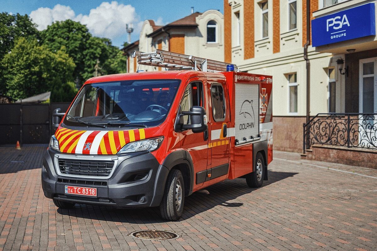 Автомобиль первой пожарной помощи на шасси PEUGEOT Boxer: уникальная версия – уникальный характер