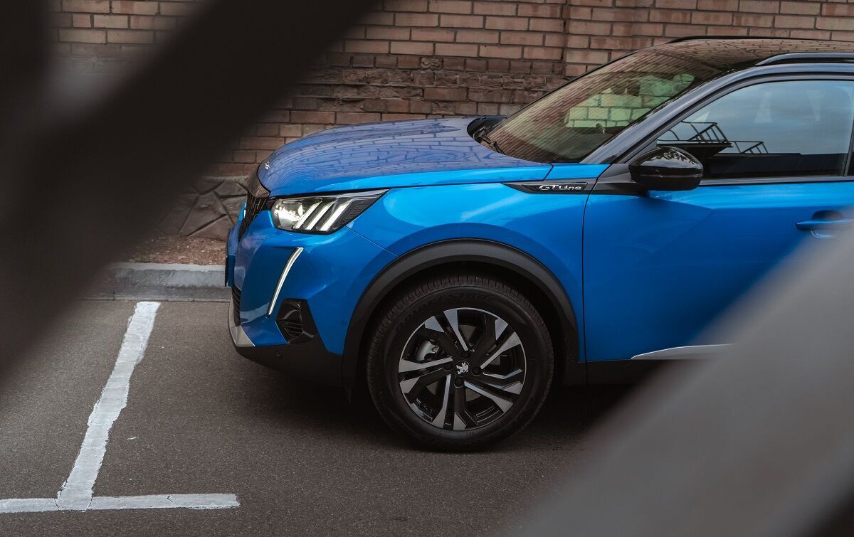 Новый Peugeot 2008 лидирует и уверенно вырывается в финал конкурса AUTOFEST 2021 и стремится к победе
