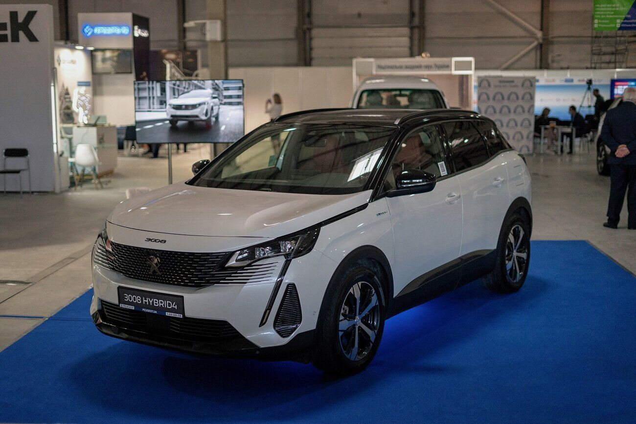 Знакомьтесь с уникальным подзаряжаемым гибридом PEUGEOT на выставке Plug-In Ukraine 2021