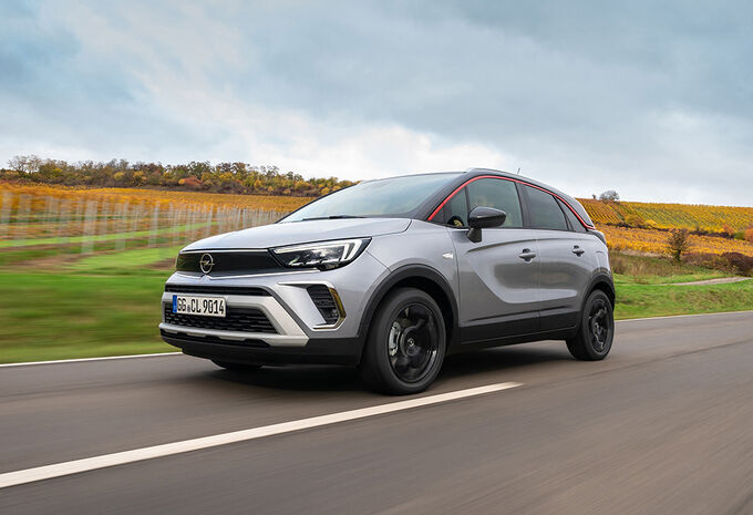 Супер-цена на Opel Crossland в топовой версии: всего 938 000 грн