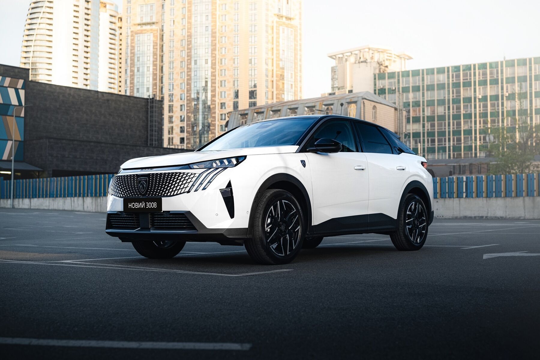 Новый PEUGEOT 3008 с мощным бензиновым двигателем 1.6 PureTech 180 уже в Украине