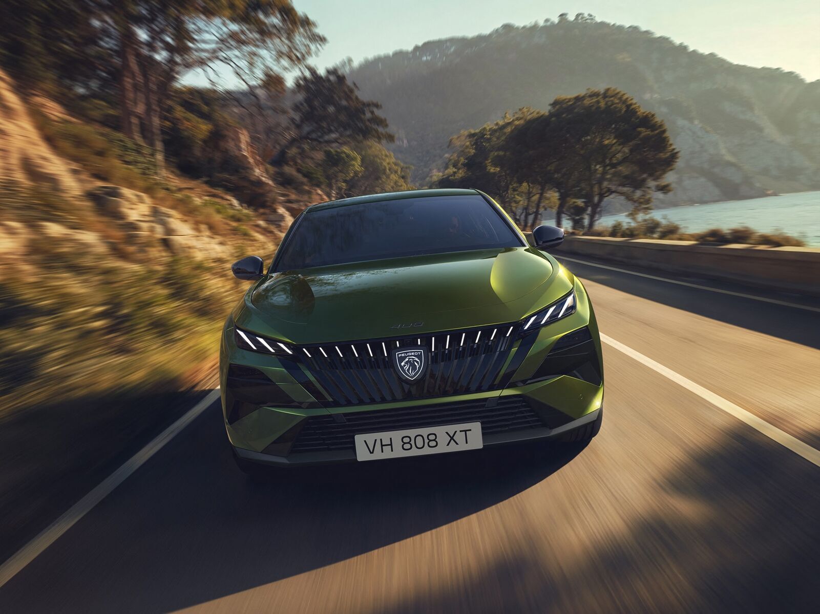 PEUGEOT презентує новий фастбек PEUGEOT 408